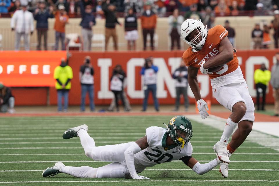 When last we saw Bijan Robinson, the Texas running back was leading the Longhorns past Baylor in the regular-season finale the day after Thanksgiving. Texas will play Washington in the Alamo Bowl, but Robinson hasn't said whether he'll play or opt out to prepare for the NFL draft.