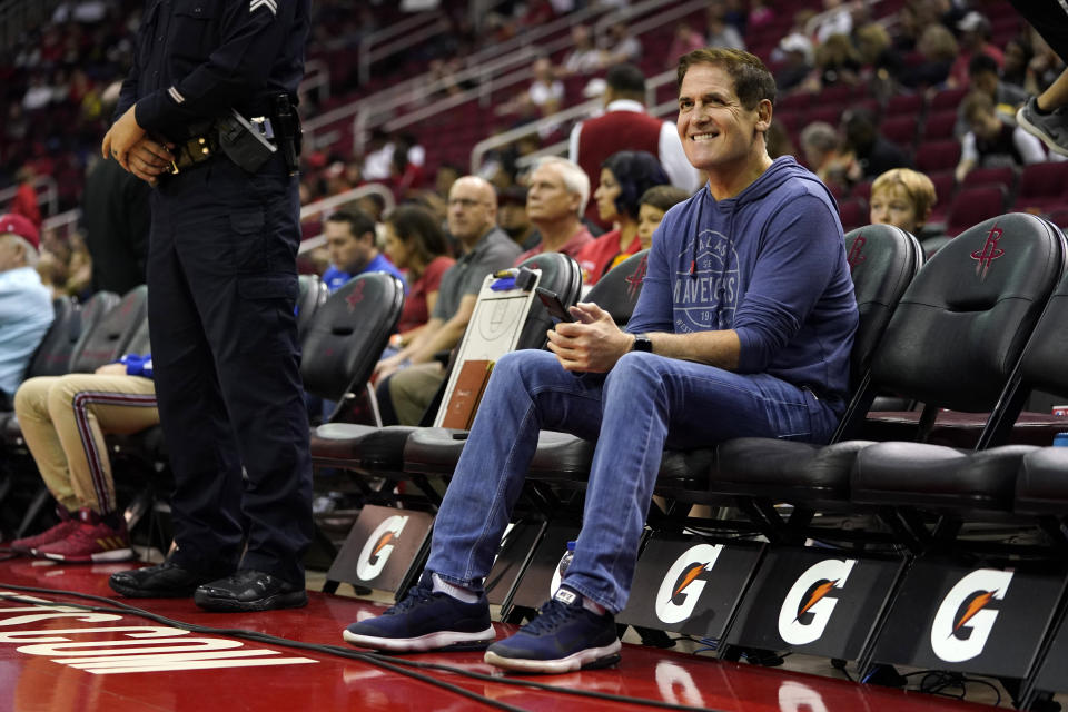 If his players take a knee, or protest some other way, during the national anthem, Dallas owner Mark Cuban wants to join them.