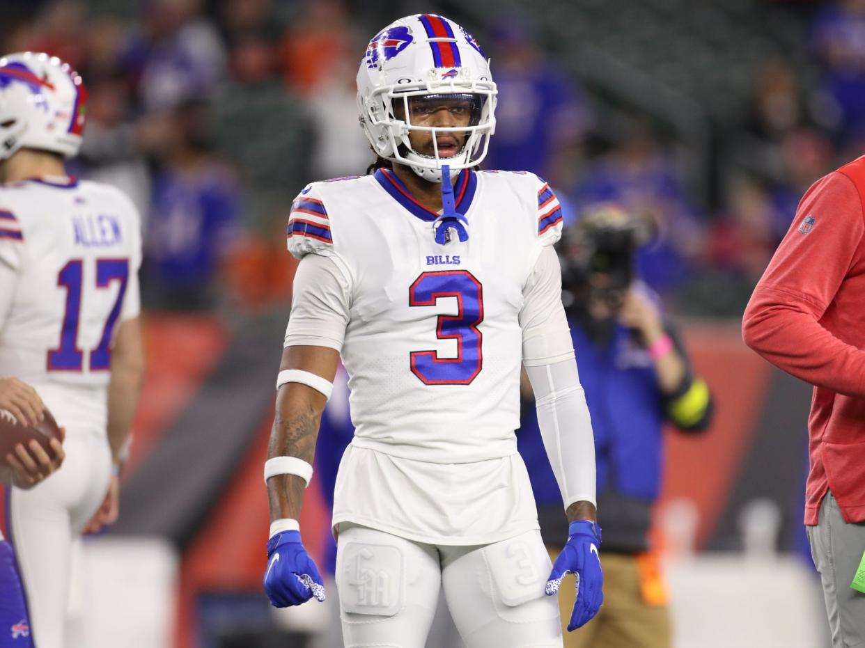 Buffalo Bills safety Damar Hamlin (3) warms up prior to the game against the Buffalo Bills and the Cincinnati Bengals on January 2, 2023, at Paycor Stadium in Cincinnati, OH.