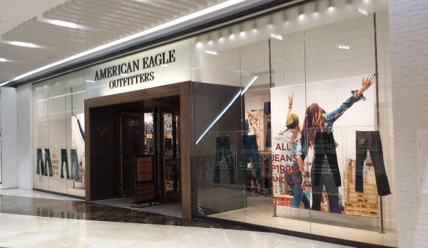 American Eagle (AEO) reaps benefits of its ongoing initiatives to strengthen its stores as well as e-commerce. Strong brands and compelling merchandise aid it to expand market share.