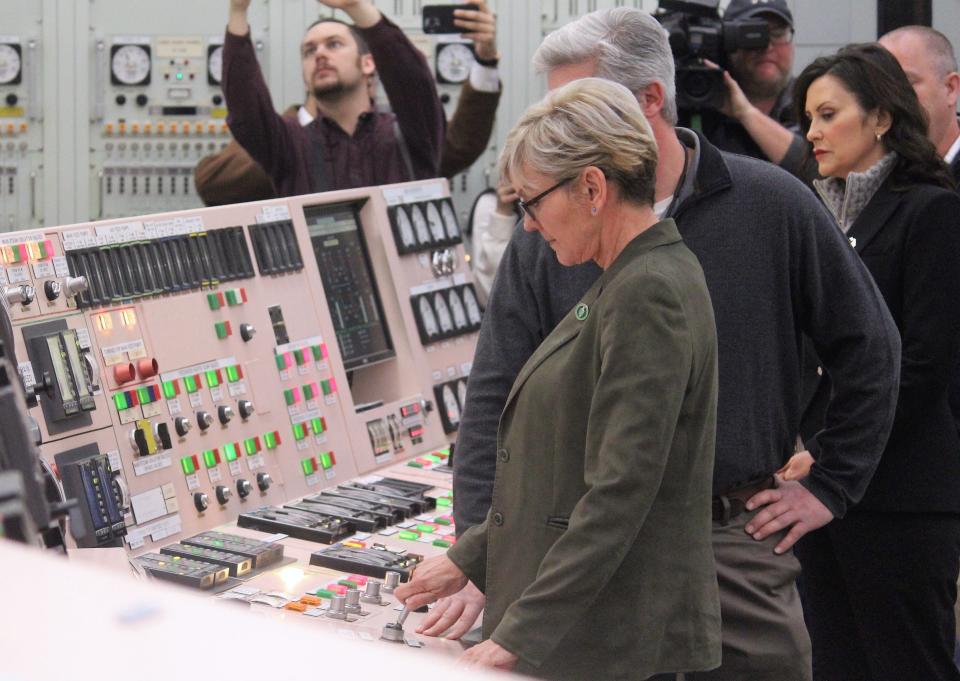 U.S. Energy Secretary Jennifer Granholm and Michigan Gov. Gretchen Whitmer tour a simulated control room at Palisades Nuclear Power Plant on Wednesday, March 27.