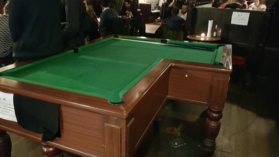 An L-shaped pool table