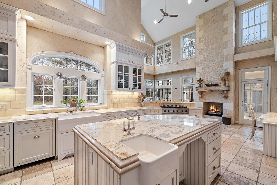 2-story kitchen featured in Better Homes and Gardens at 920 Pine Needle Trail in Oakland Township.