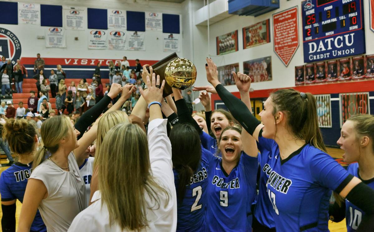 2021 Volleyball AllDistrict Teams