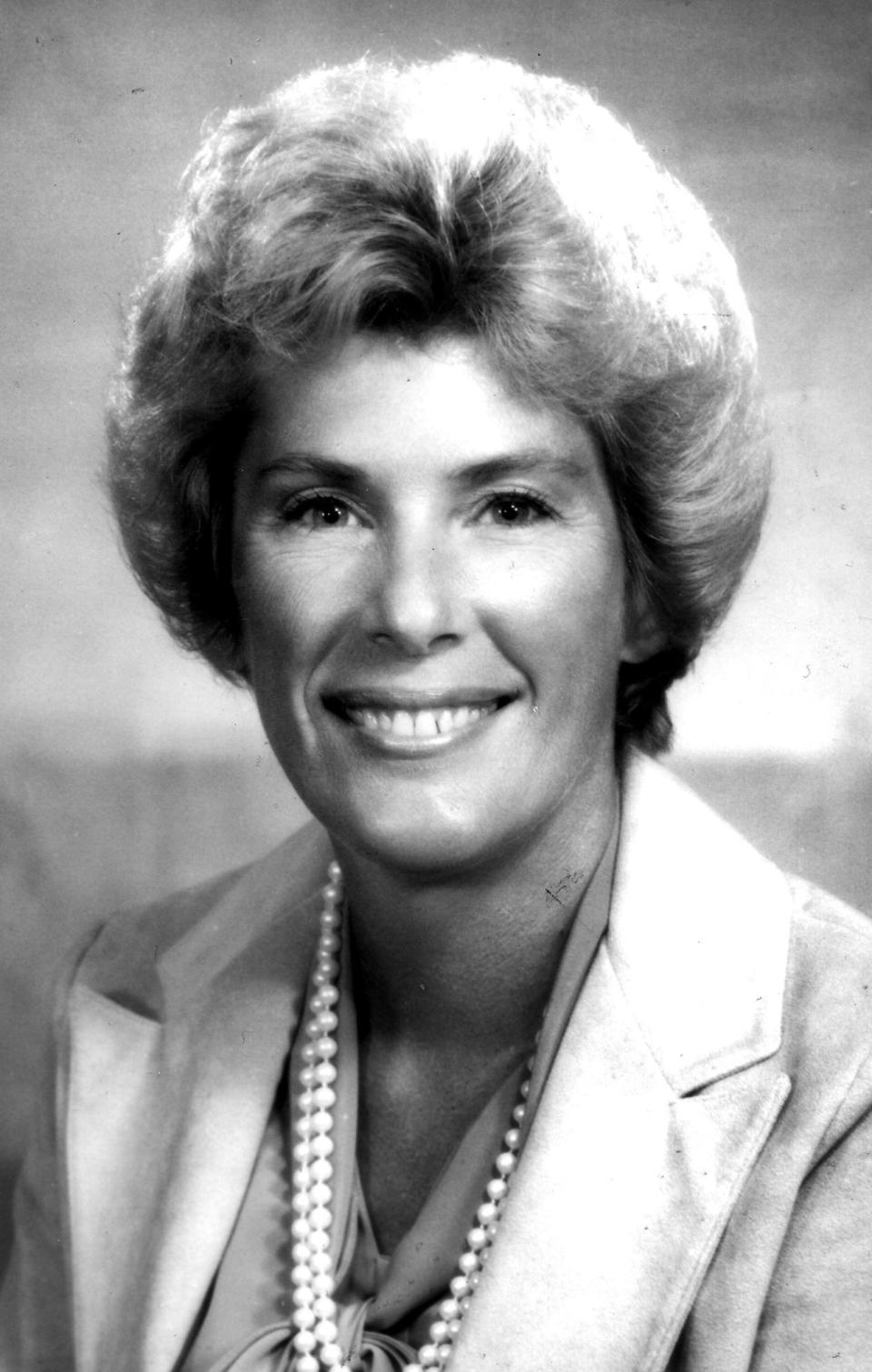 Mayor Sara Robertson