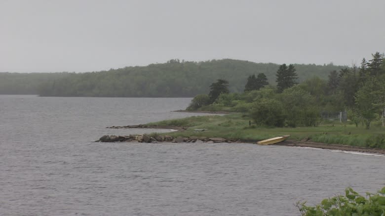 Memorial held for couples who vanished at Bras d'Or Lake