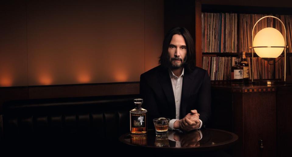 keanu reeves suntory