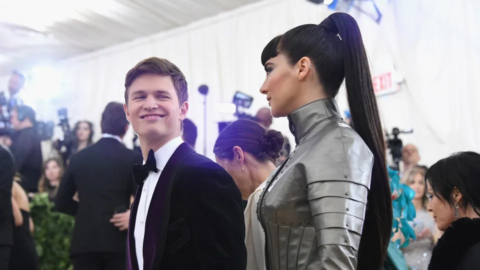 Ansel Elgort y Shailene Woodley