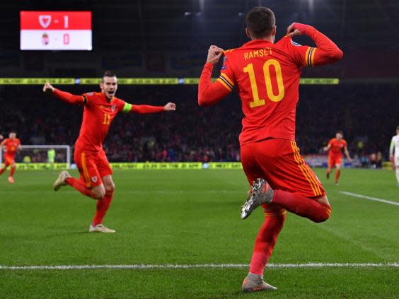 Bale celebrates with Ramsey (Getty)