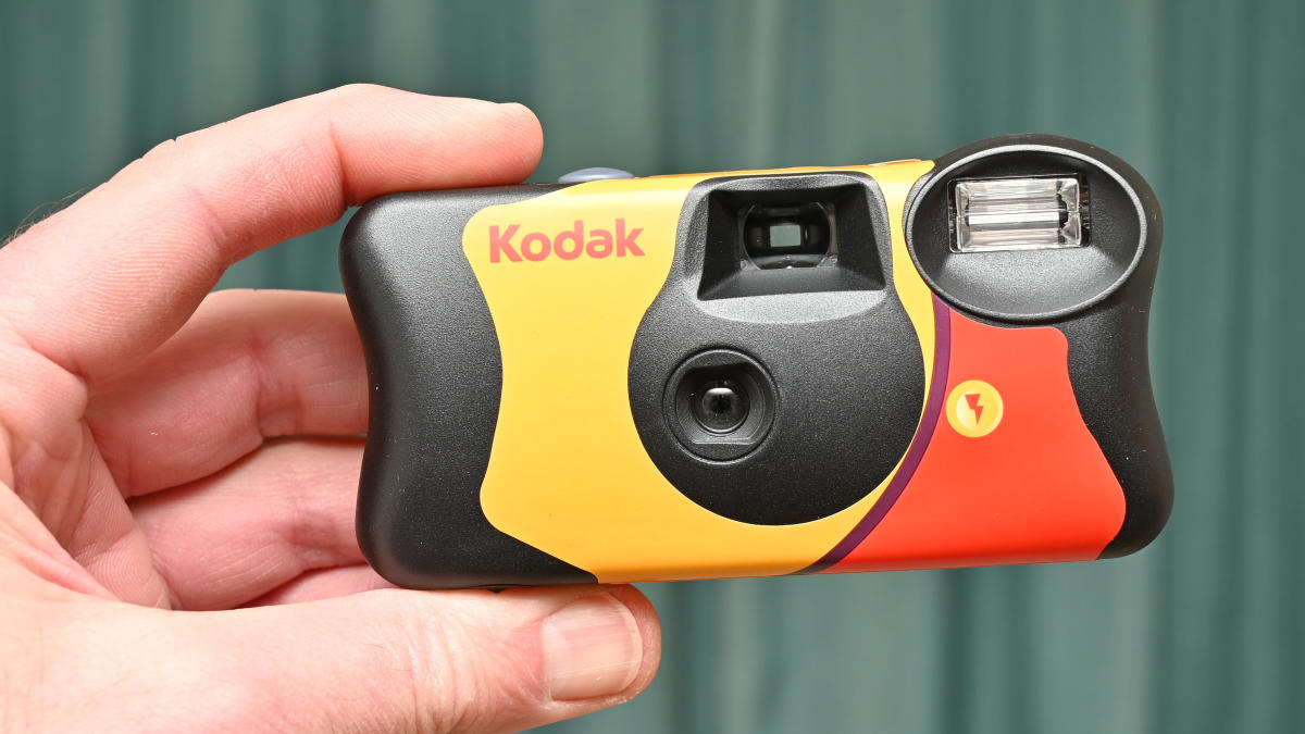 Kodak fun saver single use disposable camera review 