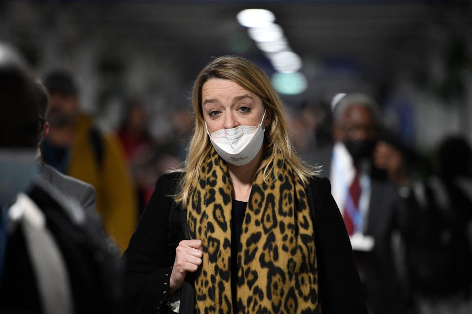 BBC presenter Laura Kuenssberg walks at the COP26 UN Climate Change Conference in Glasgow, Scotland on November 2, 2021. - World leaders meeting at the COP26 climate summit in Glasgow will issue a multibillion-dollar pledge to end deforestation by 2030 but that date is too distant for campaigners who want action sooner to save the planet&#39;s lungs. (Photo by Oli SCARFF / AFP) (Photo by OLI SCARFF/AFP via Getty Images)