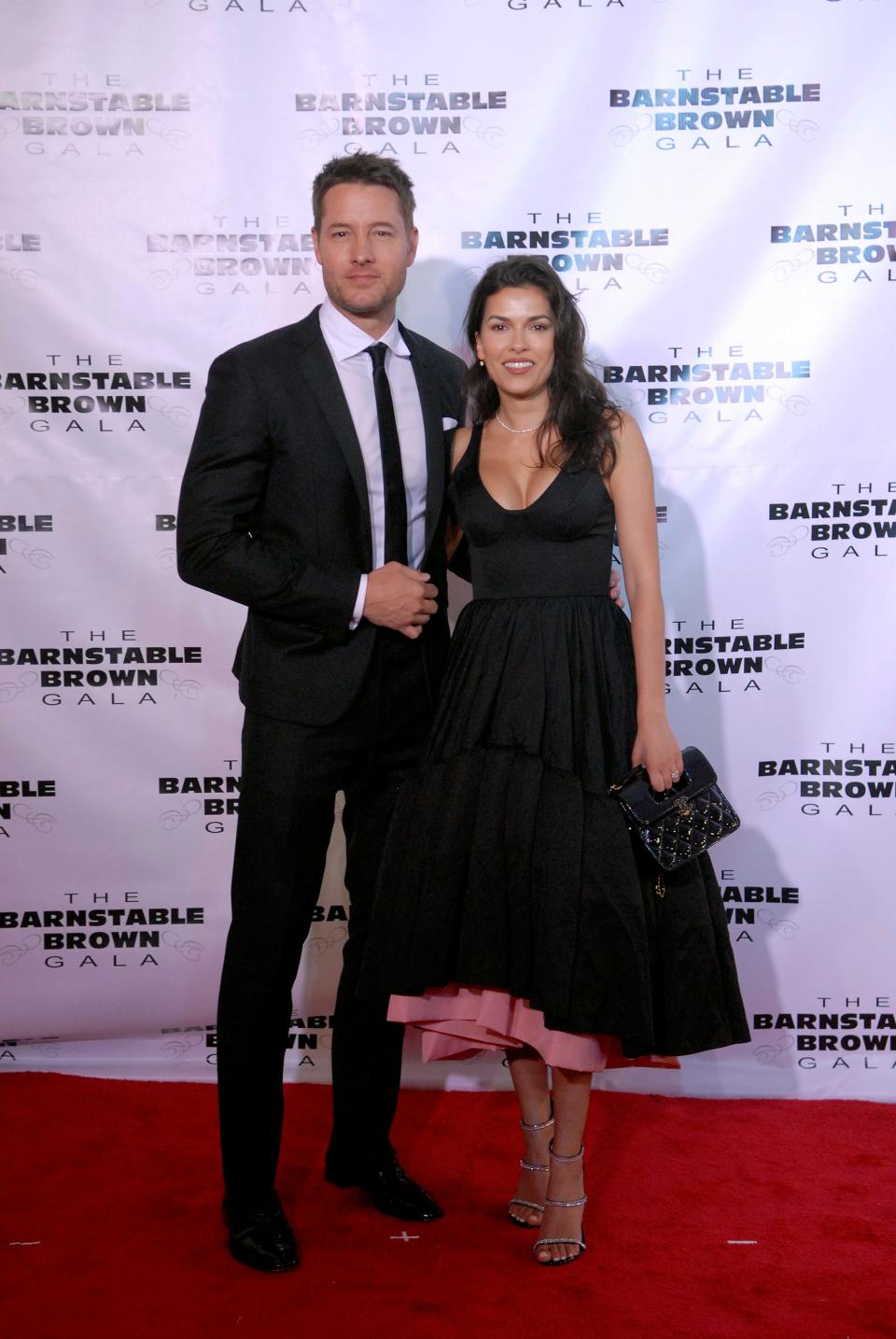 Actor Justin Hartley and his wife Sofia Pernas at the Barnstable Brown Party.  May 05, 2023 