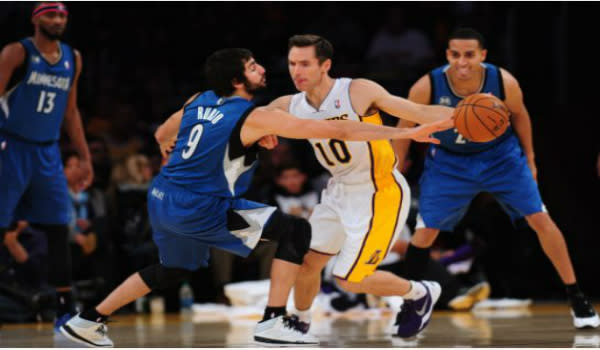 Steve Nash had seven points in his return Tuesday. (Frederic J. Brown/Getty Images)
