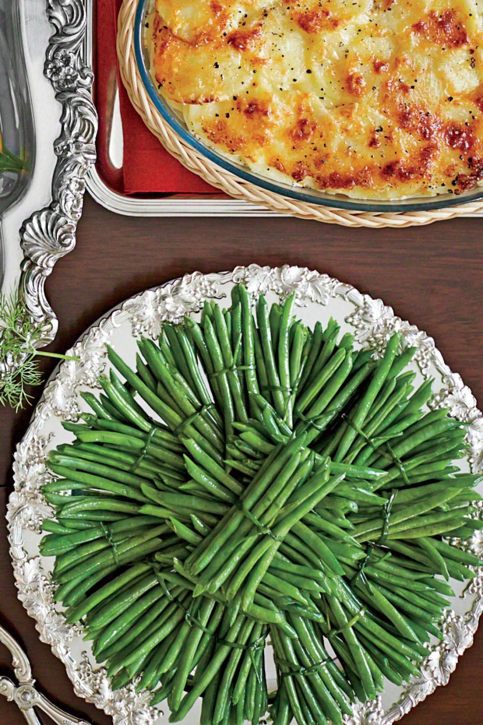 Green Beans with Hollandaise Sauce