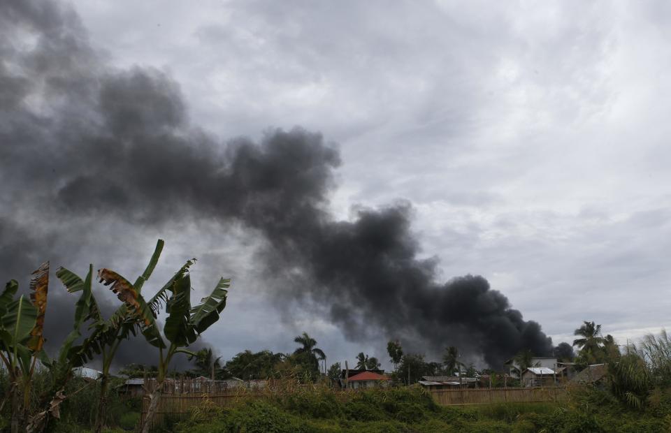 Fighting continues in southern Philippines