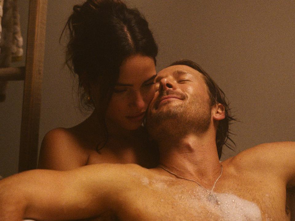 Adria Arjona and Glen Powell in "Hit Man."