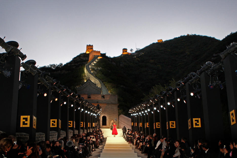 Fendi show on the Great Wall of China in 2007