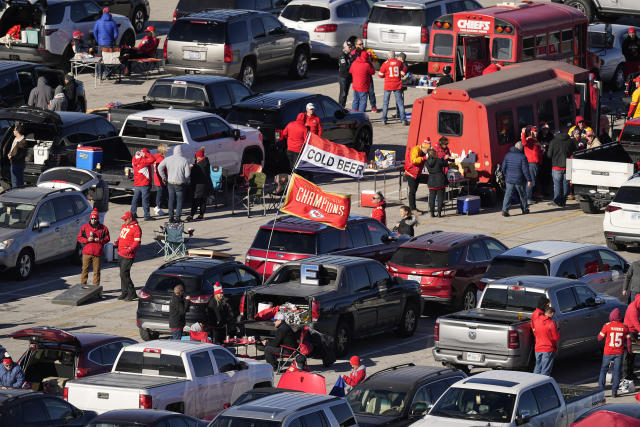 Chiefs fans lined up to tailgate 19 hours before divisional round