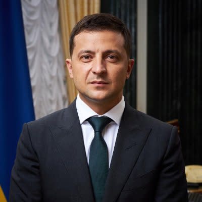 烏克蘭總統澤倫斯基 (Volodymyr Zelensky) 在推特上自行宣佈北約已同意烏克蘭加入成為成員國，但美國總統拜登立即潑了一盆冷水，稱烏克蘭是否有資格加入北約還「有待觀察」。   圖：翻攝自澤連斯基推特