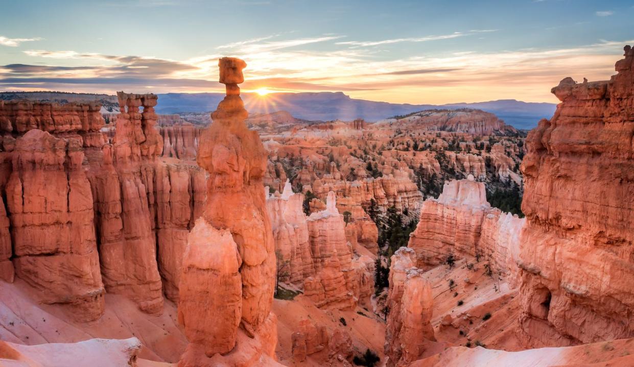 summer sunrise in the bryce canyon national park, utah