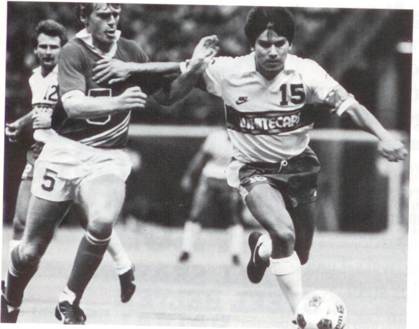 Terry Felix (right) in action with the Whitecaps in 1983. (Photo Credit: Terry Felix)