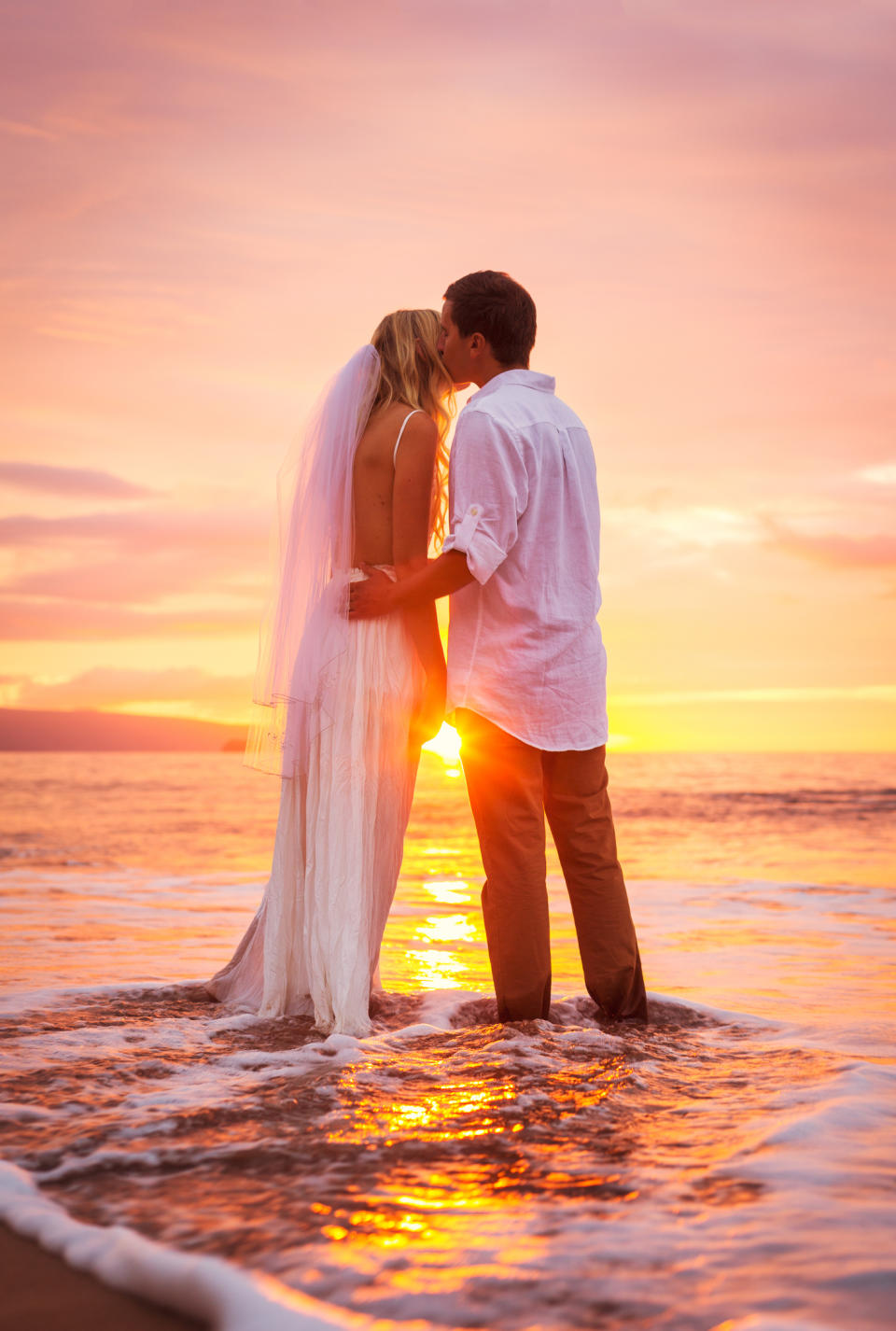 Would you attend a 5.30 am wedding ceremony? [Photo: Getty]