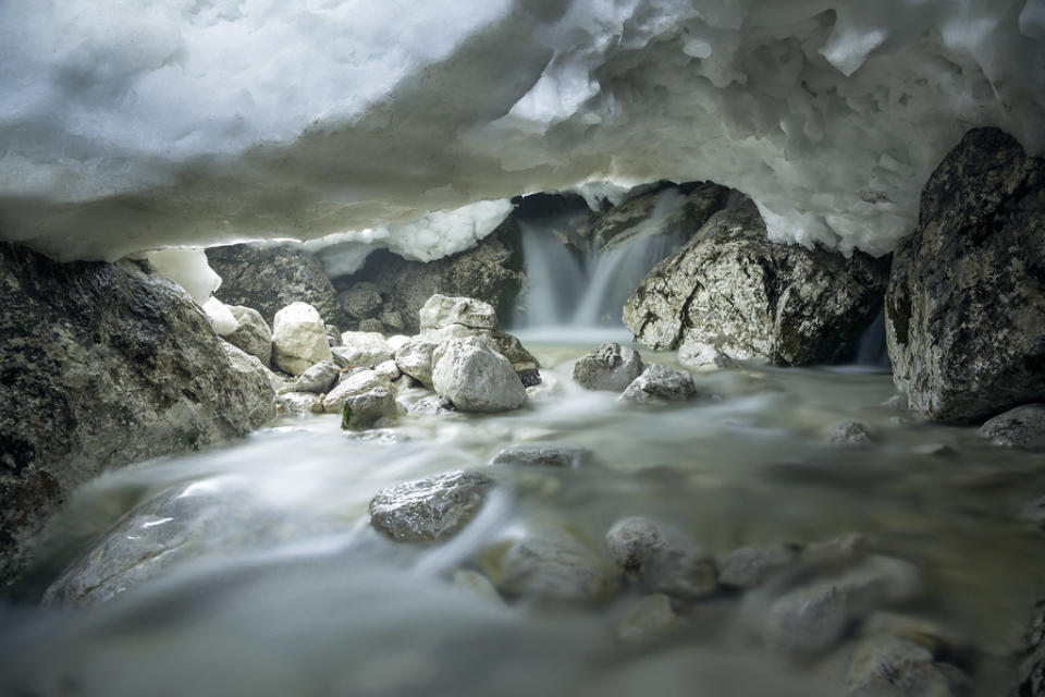 Hollow World (Savinja Waterfall Beneath Snow), Logarska Dolina