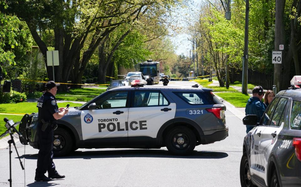 Toronto police investigate outside Drake's mansion