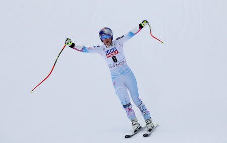 Alpine Skiing - Women's Alpine Skiing World Cup Super G - Val d´Isere, France - December 16, 2017 Lindsey Vonn of the U.S. reacts during the Women's Alpine Skiing World Cup REUTERS/Robert Pratta