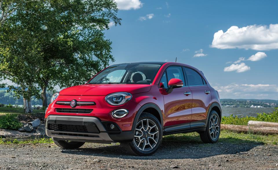 View Photos of the 2019 Fiat 500X