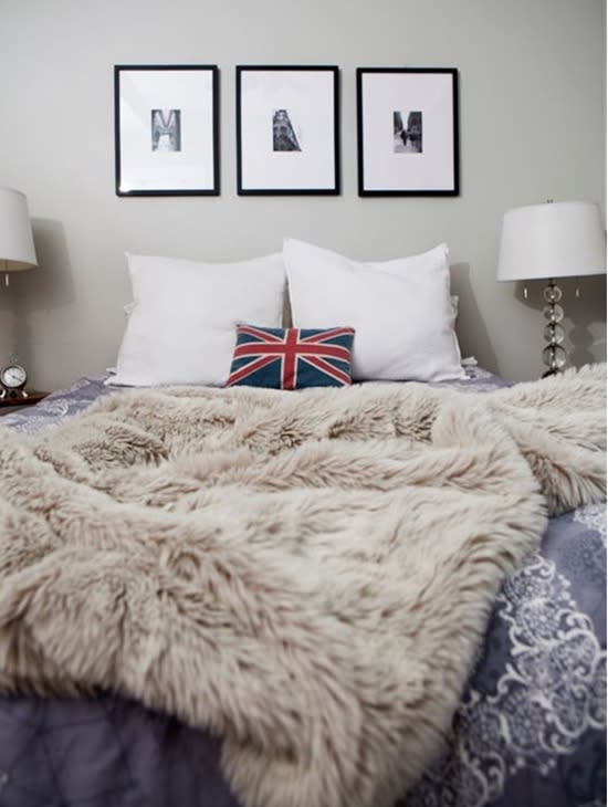 Start the fall decoration by buying a pretty throw for you bed or sofa. Keep warm with a fake fur one which will look super fashionable in those Instagram posts!