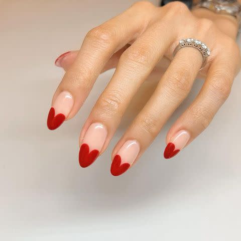 <p>Instagram / <a href="https://www.instagram.com/nailsbymaki.nyc/" data-component="link" data-source="inlineLink" data-type="externalLink" data-ordinal="1">@nailsbymaki.nyc</a></p>