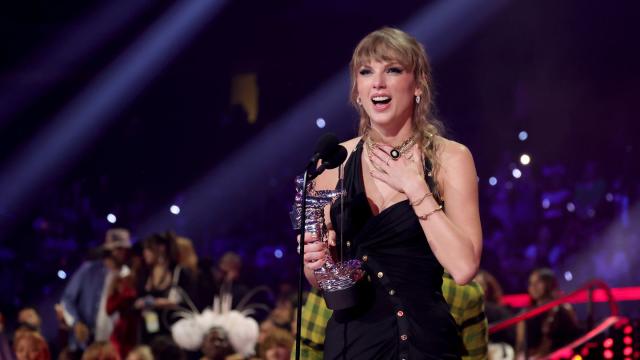 Taylor Swift Bags Another Amazing MTV VMAs 2023 Award