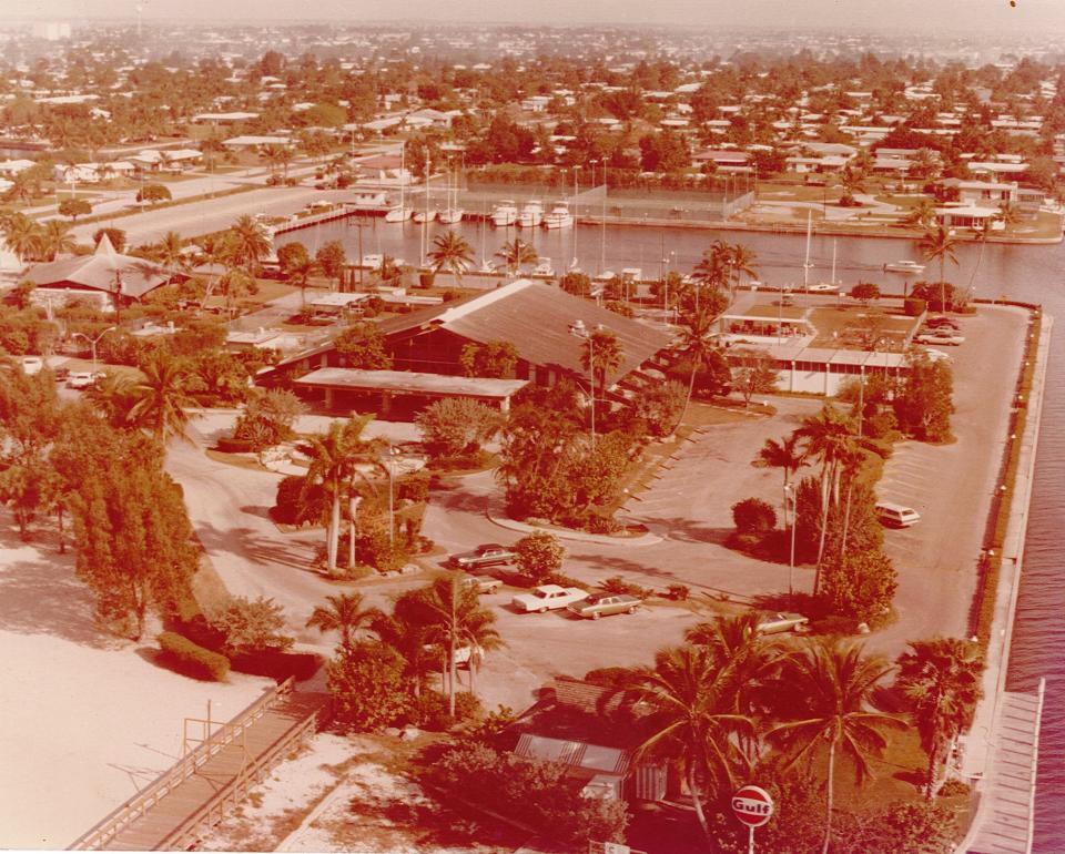 Aerial of the Yacht Club mid 1960s.