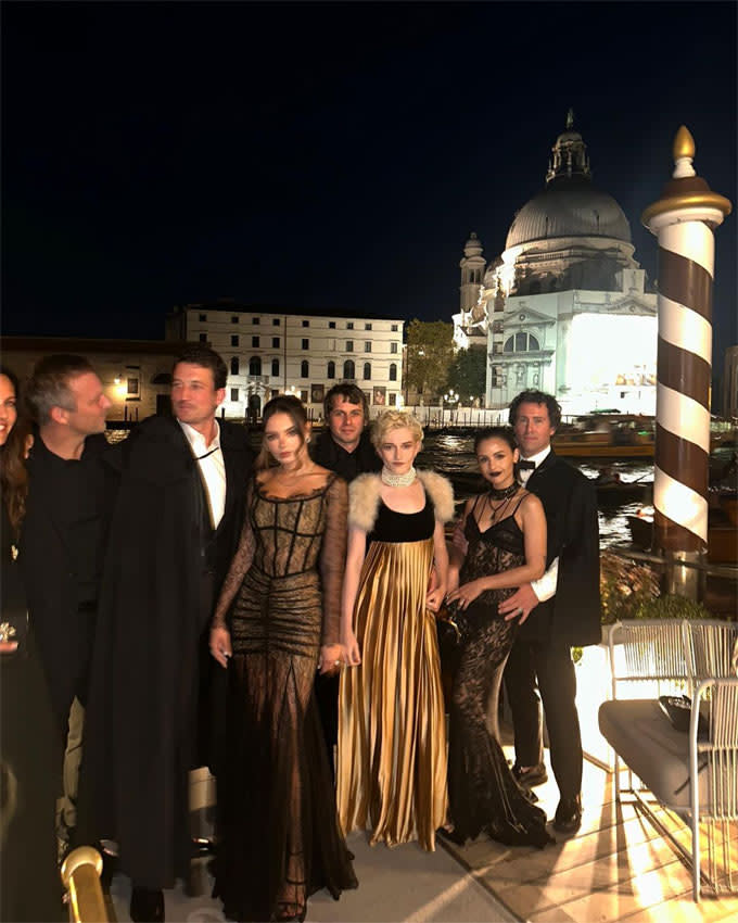 El baile de máscaras previo a la boda de Anya Taylor-Joy en Venecia