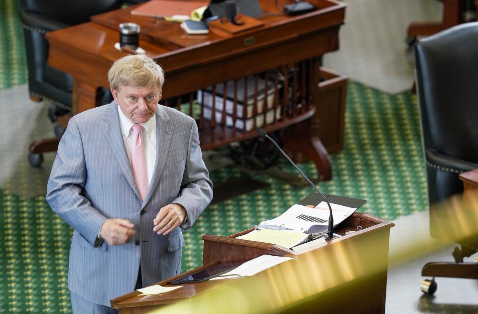 Impeachment team attorney Rusty Hardin prepares to question Brandon Cammack.