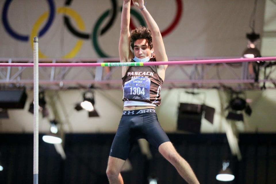 Max Zuckerman of Pascack Hills clearing 14-6 to win the Energice Hall of Fame Classic at the Armory Track Center on Dec. 18, 2021