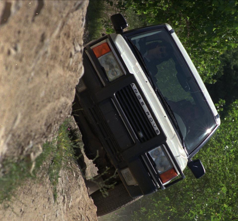 <p>Land Rover Discovery e le varie versioni del Range Rover sono i figli di quel primo modello del 1948. (foto: Land Rover) </p>