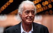 Dass Jimmy Page heute älter aussieht als sein Bandkollege Robert Plant, hat eine einfache Erklärung: Der Gitarrist ist tatsächlich rund fünf Jahre älter und feierte im Januar seinen 77. Geburtstag. (Bild: Jack Taylor/Getty Images)