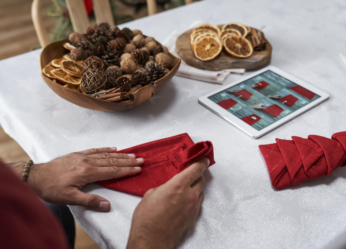 How To Make Napkins - The Sweetest Occasion