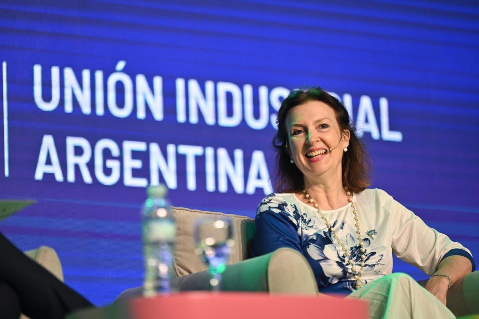 diana mondino uia