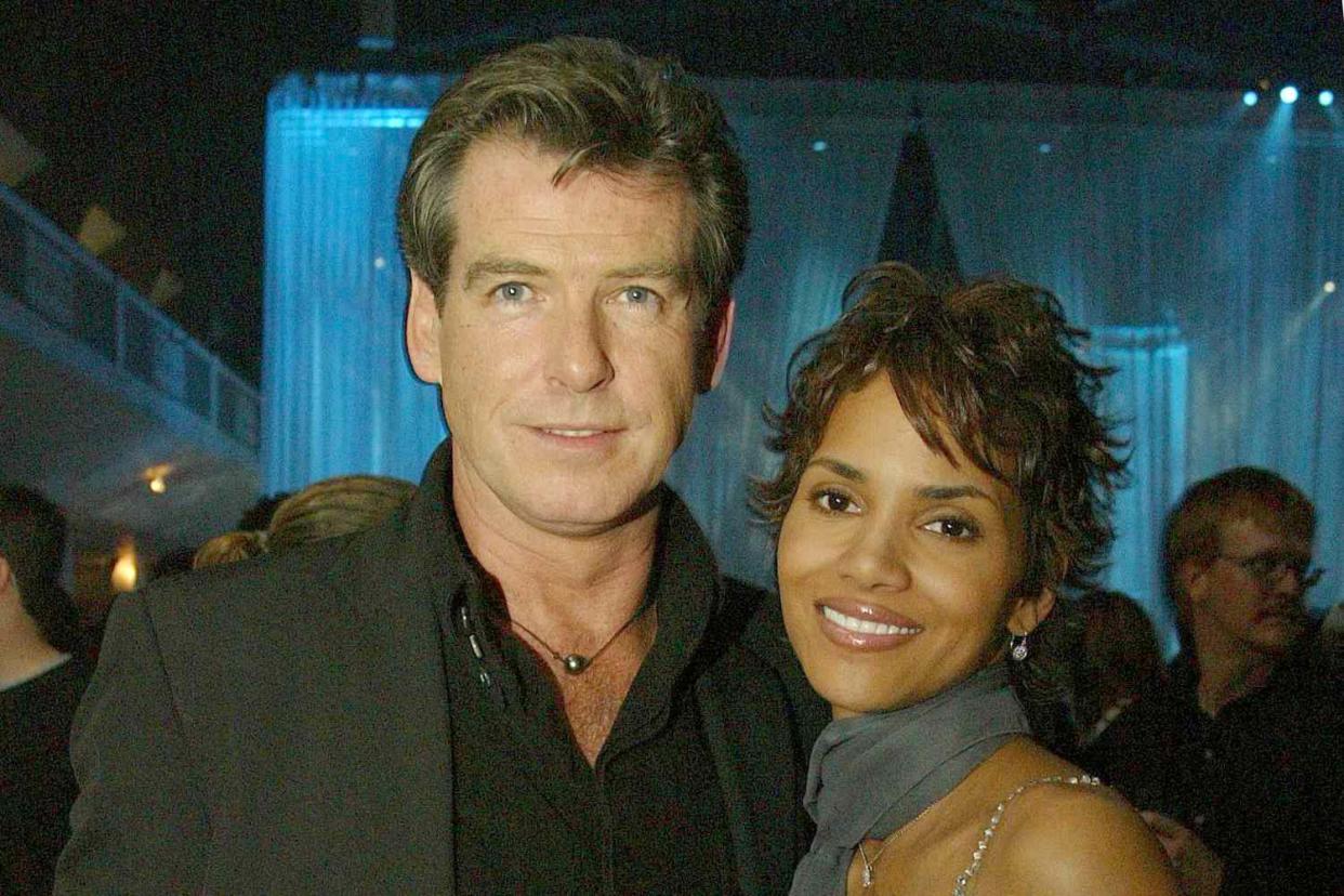 <p>Bei/Shutterstock</p> Pierce Brosnan and Halle Berry