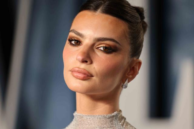 Nothing she loves more than pitting women against…Emrata. Seems