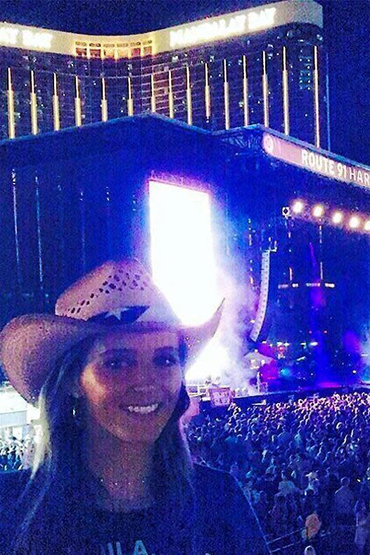 Before the carnage | Laura Robson enjoying the festival in Las Vegas, where 58 people were murdered and 500 injured Photo: Instagram/LauraRobson