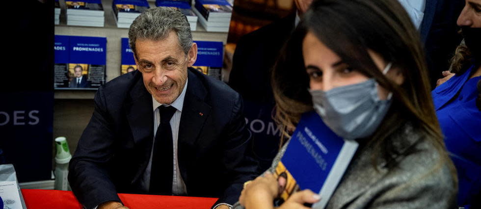 Nicolas Sarkozy était mercredi en dédicace dans une librairie lyonnaise pour son dernier livre, 