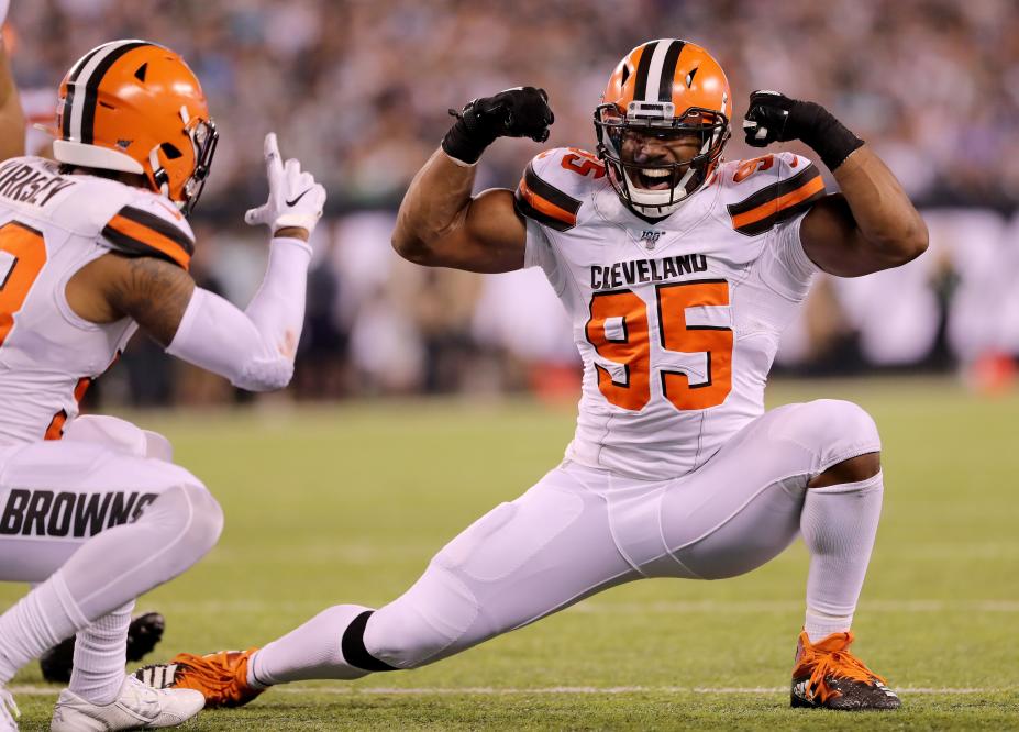 Myles Garrett Assaulting Mason Rudolph Helmet Smash Browns Vs. 