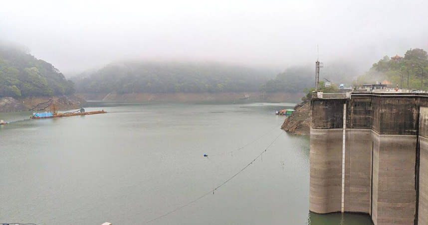春雨挹注桃園市石門水庫蓄水量上升，北水局評估穩定供水可延長至6月。（圖／北水局提供）