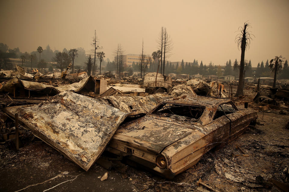 Damaged homes and cars in Santa Rosa, California.&nbsp; (Photo: Justin Sullivan/Getty Images)