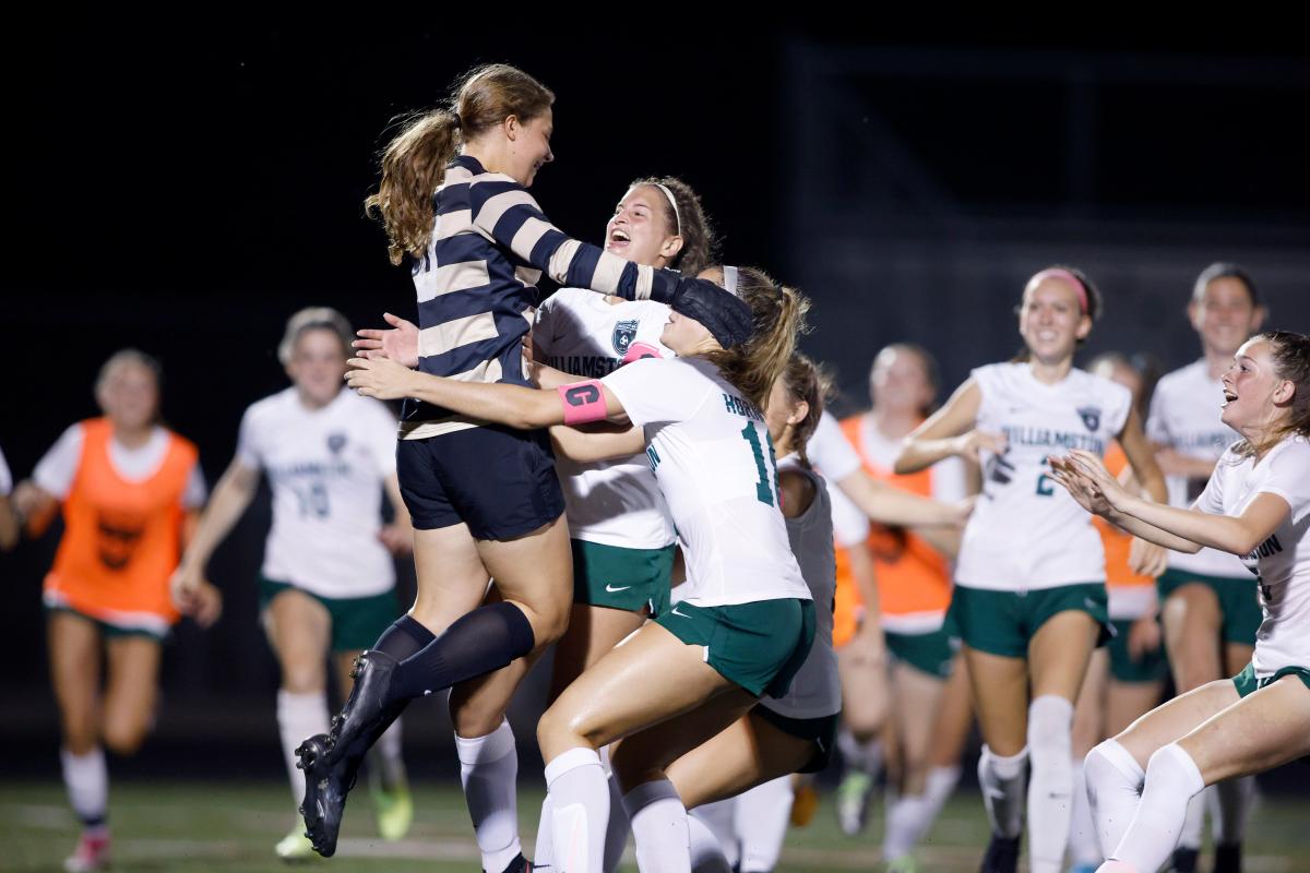 Williamston wins in penalty kicks, advances to girls soccer Division 3 ...