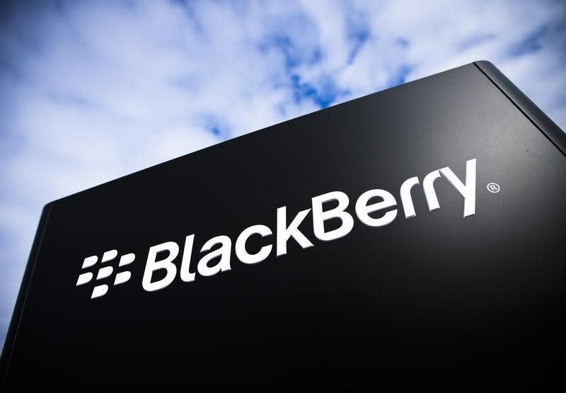 The BlackBerry logo is pictured at the BlackBerry campus in Waterloo September 23, 2013. REUTERS/Mark Blinch